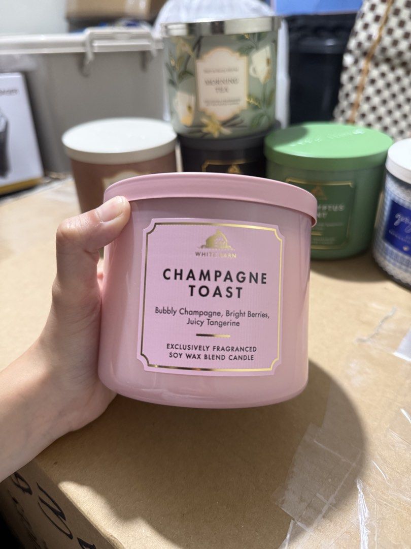 BATH AND BODY SCENTED CANDLES (Category: Other Home Decor) located in Cainta. Submitted by kalawkelci03887 (Listing ID 1466928935, Image 3). Description: Bought from US - Selling for 1,050 each. - See photo for available scents.