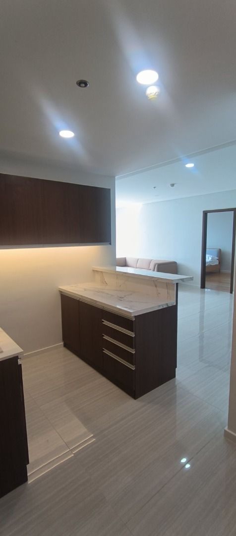BAYPRIME CONDOMINIUM FOR RENT (Category: Apartments & Condos) located in Muntinlupa City. Submitted by ea_gramansrealty (Listing ID 1466774828, Image 3). Description: FOR RENT Location: Bayprime Hotel and Condominium, Roxas Boulevard On top of a brand new hotel Floor area 151.56 sqm Masters Bedroom Masters Walk-In Closet Bedroom 1 Bedroom 1 Common T&B Bedroom 2 With Walk-In Closet and T&B Living and Dining Area Kitchen Maid's and Utility Area wit