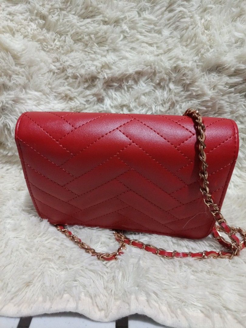 BEBE Sling Bag ( Japan Surplus ) (Category: Cross-body Bags) located in Davao. Submitted by hermiepiam75360 (Listing ID 1466925171, Image 3). Description: .