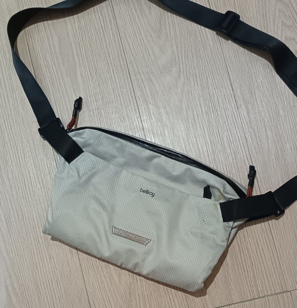 BELLROY LITE SLING BAG (Category: Sling Bags) located in Cavite. Submitted by marcuz.lifestyle (Listing ID 1466814400, Image 2). Description: VERRYGOOD CONDITION MINIMAL SIGN OF USAGE NEED WASH NASA PIC NA PO ANG MGA DETAILS COLOR RATE:9.3/10 MOP:GCASH DELIVERY COURIER:JNT LOCATION:IMUS CAVITE.