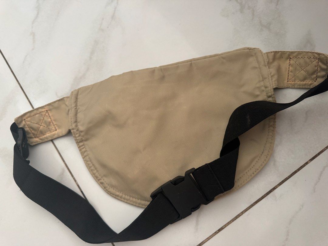 Belt bag (Category: Belt bags, Clutches and Pouches) located in Quezon City. Submitted by prelovedsaleitems (Listing ID 1466781294, Image 3). Description: .