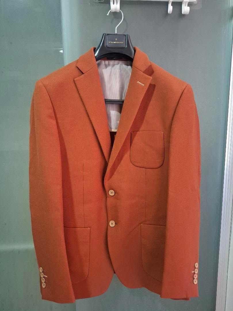 Benjamin Barker Turkey Wool Slim Fit Blazer Orange Size 50 (Category: Coats, Jackets and Outerwear) located in Bacolod City. Submitted by rosemth (Listing ID 1466816932, Image 1). Description: PROXY SELLING - Brand: Benjamin Barker Aust - Material: Premium Turkey wool - Color: Vibrant orange - Size: Size 50 (M drop, slim fit).
