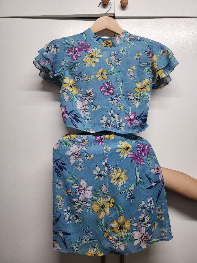Bershka Blue Floral Two Piece Set (Category: Sets or Coordinates) located in Manila. Submitted by ybn15 (Listing ID 1466780064, Image 1). Description: Brand: Bershka Selling as set Top - M Skirt - S .