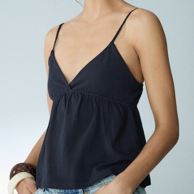 bershka peplum strappy top (Category: Sleeveless) located in Makati City. Submitted by lastgirlonearthx (Listing ID 1466954653, Image 1). Description: 💌 brand new & guaranteed authentic 💌 item may come with or without tags 💌 available size: xxs, s, m, l 💌 limited stocks only, once sold out, no restocks!.