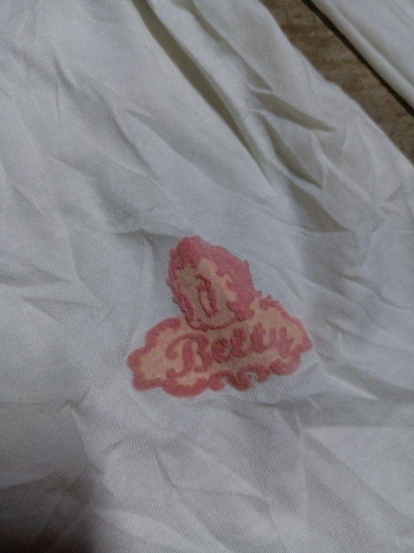Betty boop baby dol (Category: Longsleeves) located in Sindangan. Submitted by barak_ukay (Listing ID 1466798192, Image 3). Description: Good condition Size S No issue.