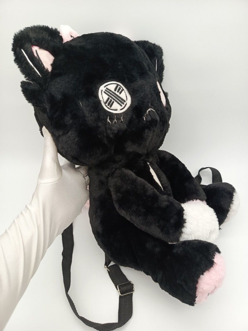 BIG NiEr Clothing Plush Bag/Backpack (Category: Plushies & Soft Toys) located in Santa Cruz. Submitted by g-stuff21 (Listing ID 1466858444, Image 3). Description: Big and Huggable plush/bag. Size: 17 inches in height Fit for teens and adults. In very good condition. Feel free to pm for more info..