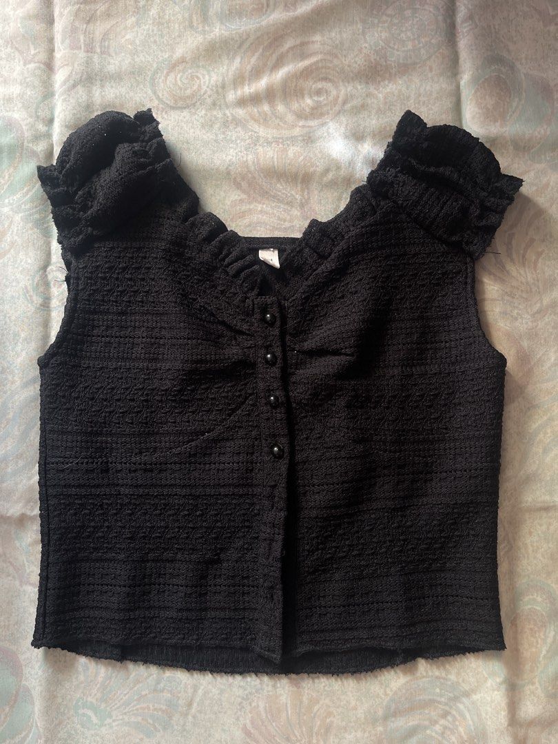 Black babydoll buttondown top (Category: Others Tops) located in Manila. Submitted by staerinight (Listing ID 1466839643, Image 2). Description: Never used Bought in Thailand Xs-med.