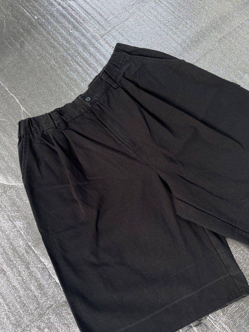BLACK CARPENTER (Category: Shorts) located in Panabo. Submitted by vrail (Listing ID 1466862301, Image 3). Description: .