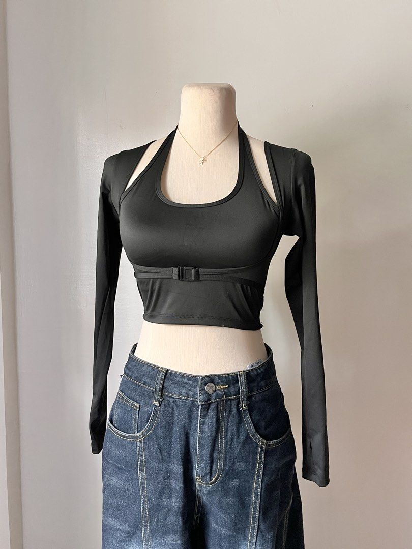 Black Halter Crop Top With Long Sleeves (Category: Sleeveless) located in Pasig City. Submitted by lovebella.apparel (Listing ID 1466950450, Image 2). Description: yoga gym top 𐙚 – ₱100 (sale) – xs to m – stretchable – padded – never been worn – og price: ₱321 📍pasig/antipolo DM or comment "mine" to order. (𝘛𝘩𝘦 𝘤𝘰𝘭𝘰𝘳 𝘮𝘢𝘺 𝘷𝘢𝘳𝘺 𝘥𝘶𝘦 𝘵𝘰 𝘭𝘪𝘨𝘩𝘵𝘪𝘯𝘨).