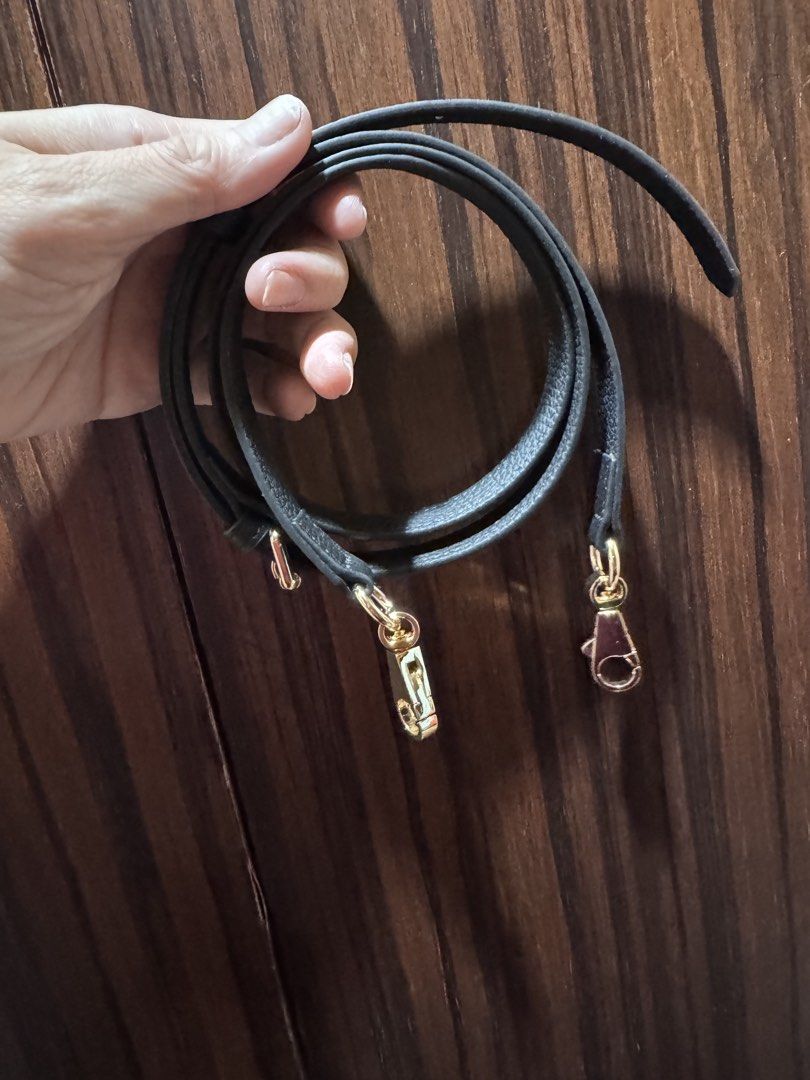 Black firkin 😘 (Category: Purses & Pouches) located in Quezon City. Submitted by chingkwayluh (Listing ID 1466879805, Image 3). Description: -Black genuine leather - Inclusions: long strap, gold padlock and key with smiley face bag charm - free twilly .