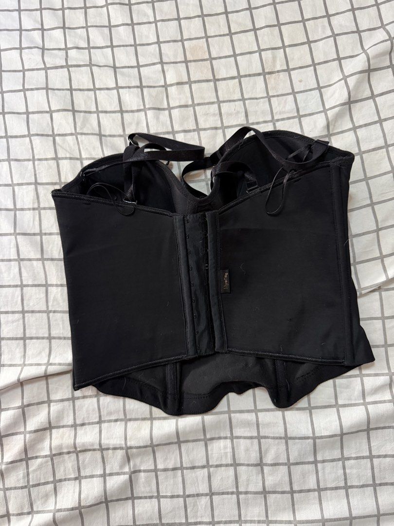 black underwired bustier or corset top (Category: Sleeveless) located in Quezon City. Submitted by pinkyswearshop (Listing ID 1466822599, Image 2). Description: .