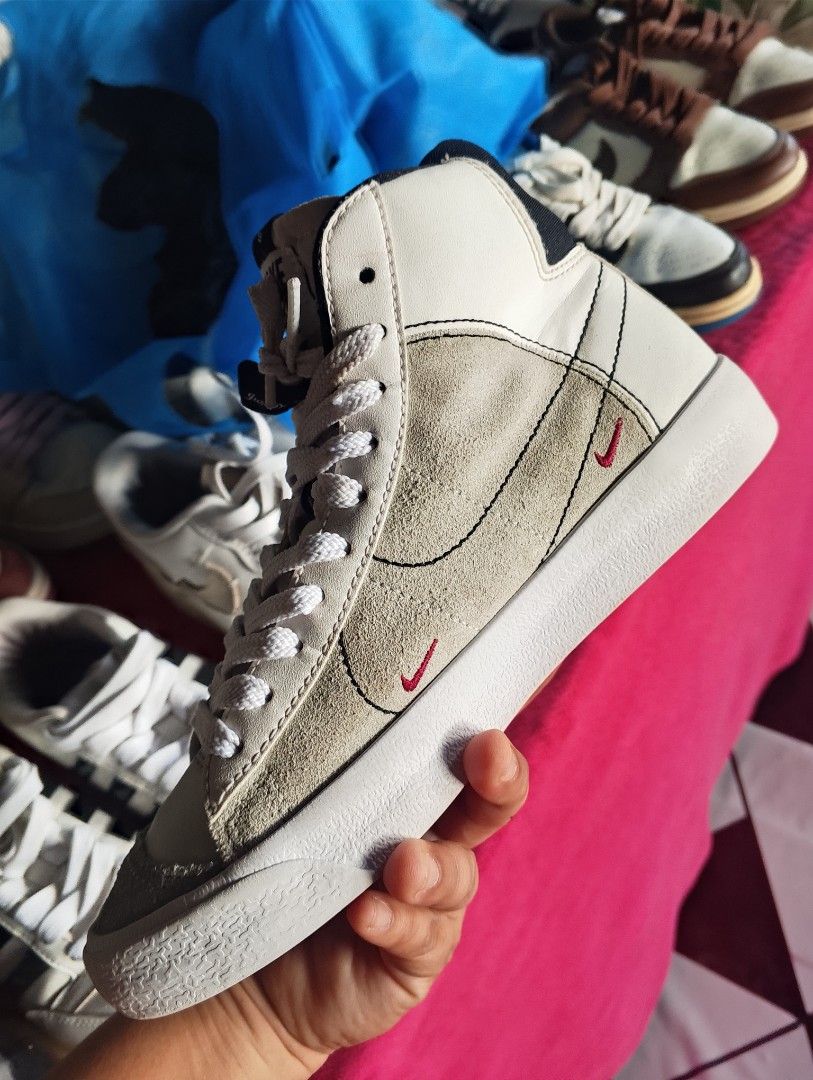 Blazer shoes (Category: Shoe inserts) located in Batangas. Submitted by mightypenguin-764c23 (Listing ID 1466830835, Image 2). Description: .