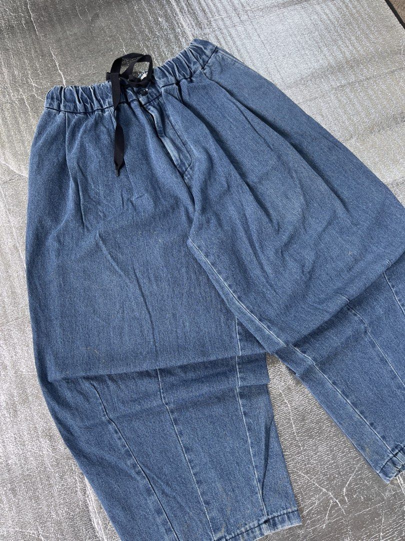 BLUE BALLOON PANTS (Category: Jeans) located in Panabo. Submitted by vrail (Listing ID 1466862043, Image 3). Description: .