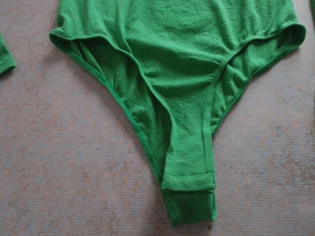 Bodysuit US BNEWTAG (Category: Others Tops) located in Los Banos. Submitted by mania-62906 (Listing ID 1466853925, Image 3). Description: BNEWTAG. US Size 8 Green. .