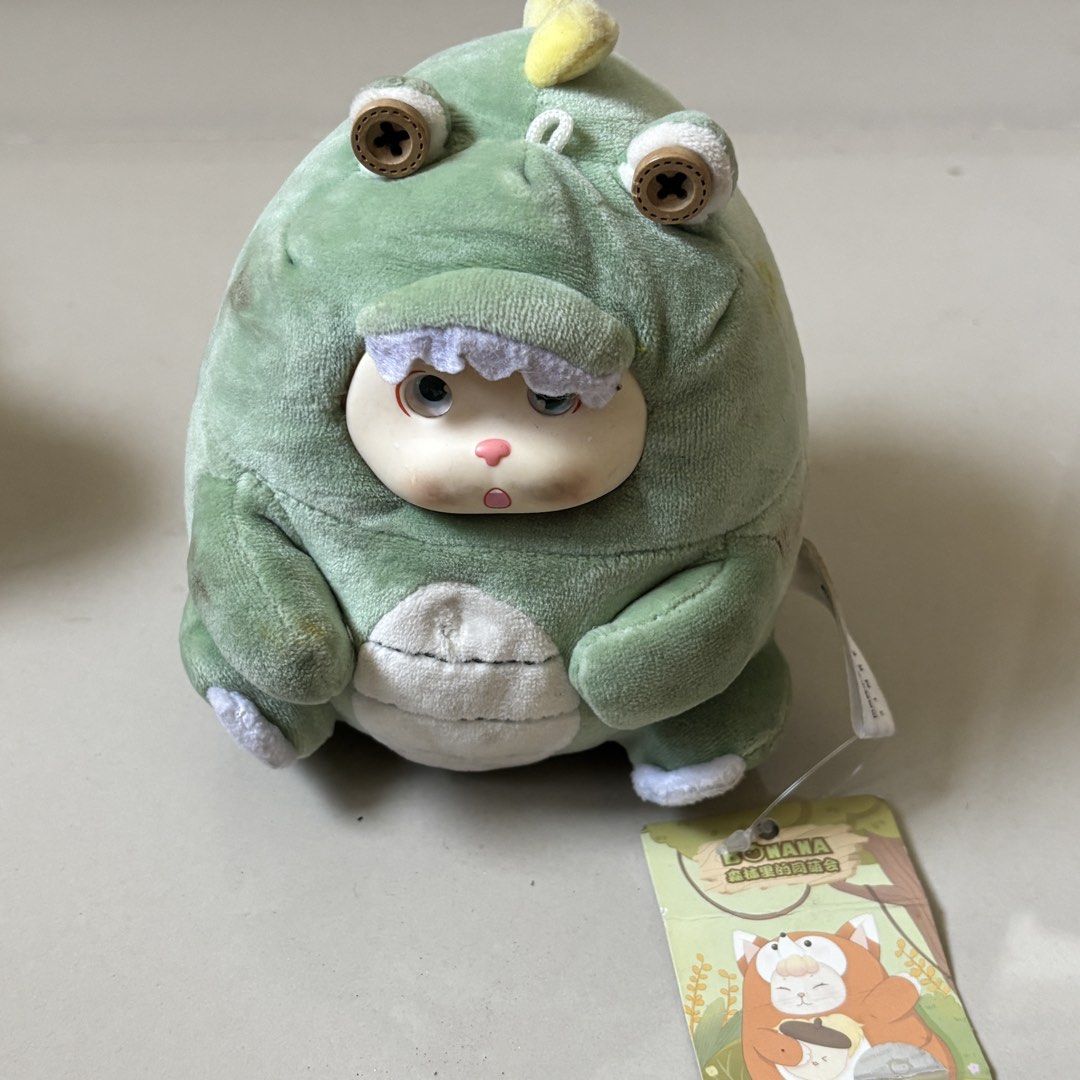 bonana blind box plushie (Category: Designer & Blind Box Toys) located in Manila. Submitted by lavieelle (Listing ID 1466922996, Image 1). Description: - toy city: Mr. Pa - Animal Co Plush Blind Box - Bonana/Forest Party in dinosaur design - collectible green dinosaur hoodie plushje with button eyes and a soft-vinyl face - rfs: decluttering .