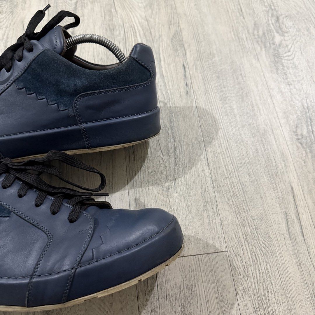 Bottega Veneta Trainers (Category: Sneakers) located in Manila. Submitted by wornagainstudios2 (Listing ID 1466923444, Image 3). Description: .