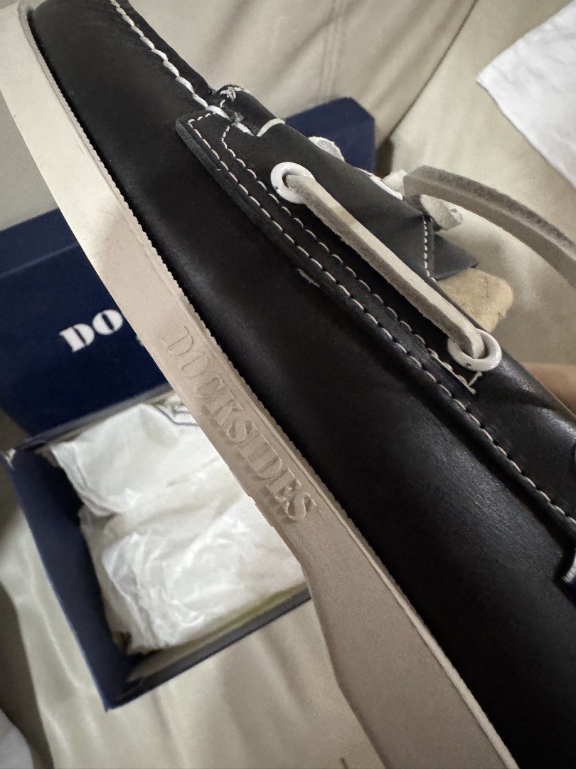 BRAND NEW Sebago Docksides Navy (Size 7) (Category: Dress Shoes) located in Manila. Submitted by tinseyra (Listing ID 1466794655, Image 3). Description: Kept unused.
