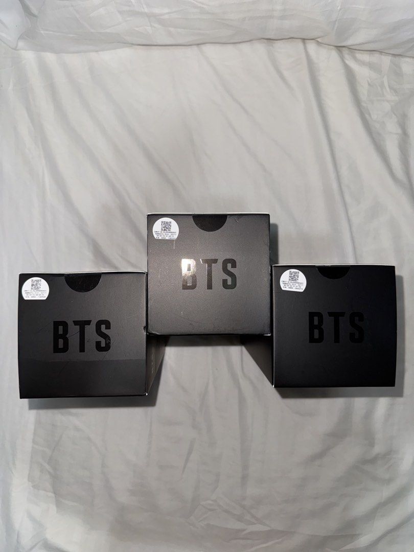bts lightstick (Category: K-Wave Merchandise) located in Cagayan de Oro. Submitted by serenexsienna (Listing ID 1466860102, Image 2). Description: ✅BTS Official Light Stick Ver. 4 ✅From Korean Supplier ✅Brand New & Sealed ✅ONHAND - one item left ✅Meet-up (CDO area only) ✅Shipping (Luzon & Visayas) .