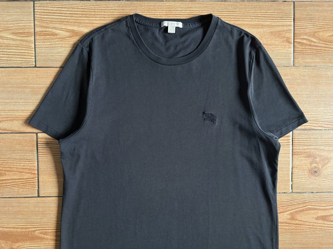 BURBERRY BRIT EMBROID CHEST LOGO TSHIRT (Category: Tshirts & Polo Shirts ) located in Baras. Submitted by jnc__apparel (Listing ID 1466899506, Image 2). Description: 🏷️ BURBERRY BRIT EMBROID CHEST LOGO TSHIRT 📌 Dimes: 27L x 20W 📌 Size: Large on tag 📌 Condition: Good 📌 Color rate: 8/10 📌 Issue: None ✅ Washed and ready to wear.