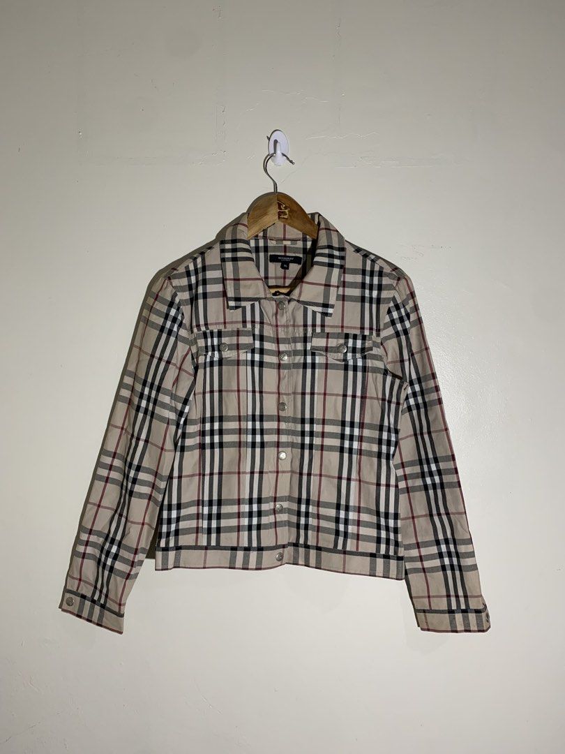 BURBERRY JACKET (Category: Longsleeves) located in Lapu Lapu. Submitted by fellasgallery11 (Listing ID 1466823752, Image 1). Description: BURBERRY BUTTON TYPE HARRINGTON 18 width 21 length No issues or flaws.
