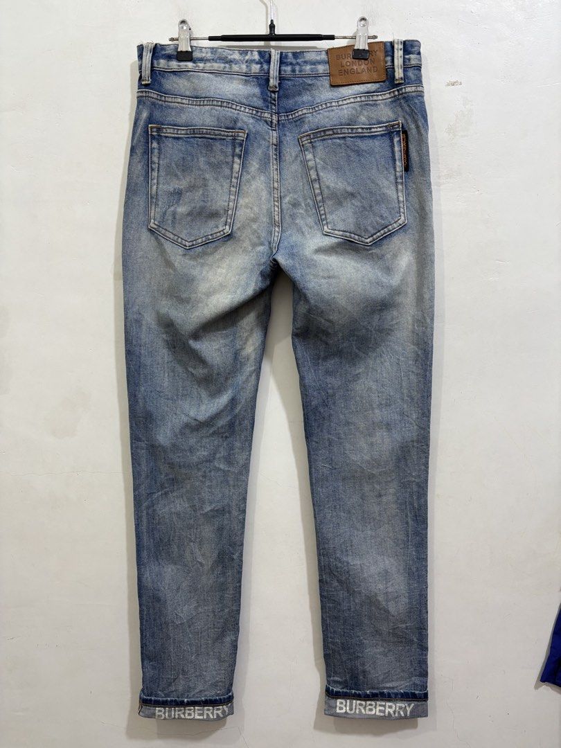 Burberry jeans (Category: Jeans) located in Taytay. Submitted by leanmark103093 (Listing ID 1466932500, Image 1). Description: BURB€RR¥ Mens Washed blue denim Jeans Size 48 on tag 32/33 Waistline 42 Length 6.5 Hem Stretchable Excellent Condition No issue 📩📩📩📩.