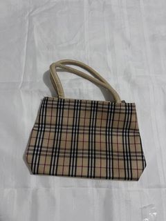 (Category: ) located in . Submitted by gbwardrobe (Listing ID 1466932523, Image 1). Description: .