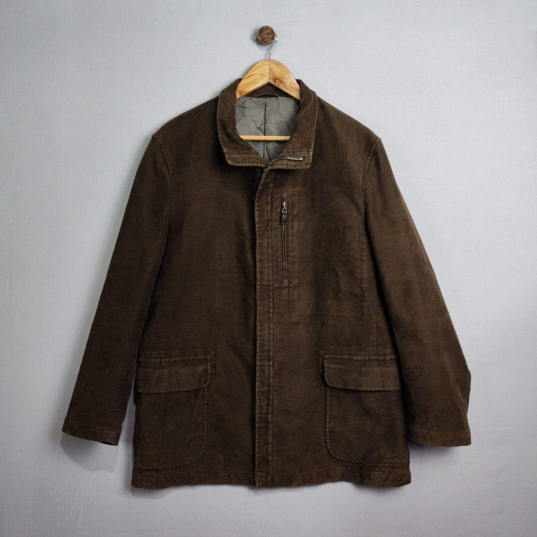 Burberry Suede Leather Jacket (Category: Luxury Apparel) located in Baguio. Submitted by luxuryph2600_eric (Listing ID 1466777708, Image 1). Description: Burberry Suede Leather 📌 Details⬇️⬇️⬇️ 📍Excellent Condition 📍Dimes 23*31 📍Color Rate 10/10 📍Size Large 💰 PRICE 2500 FREE SHIPING 📌Loc. Baguio City Shipping Via J&T Reminder : Items are Thrifted and carefully Selected from Thrift Stores/Box/Bales Photos are Provided for Self Authentication