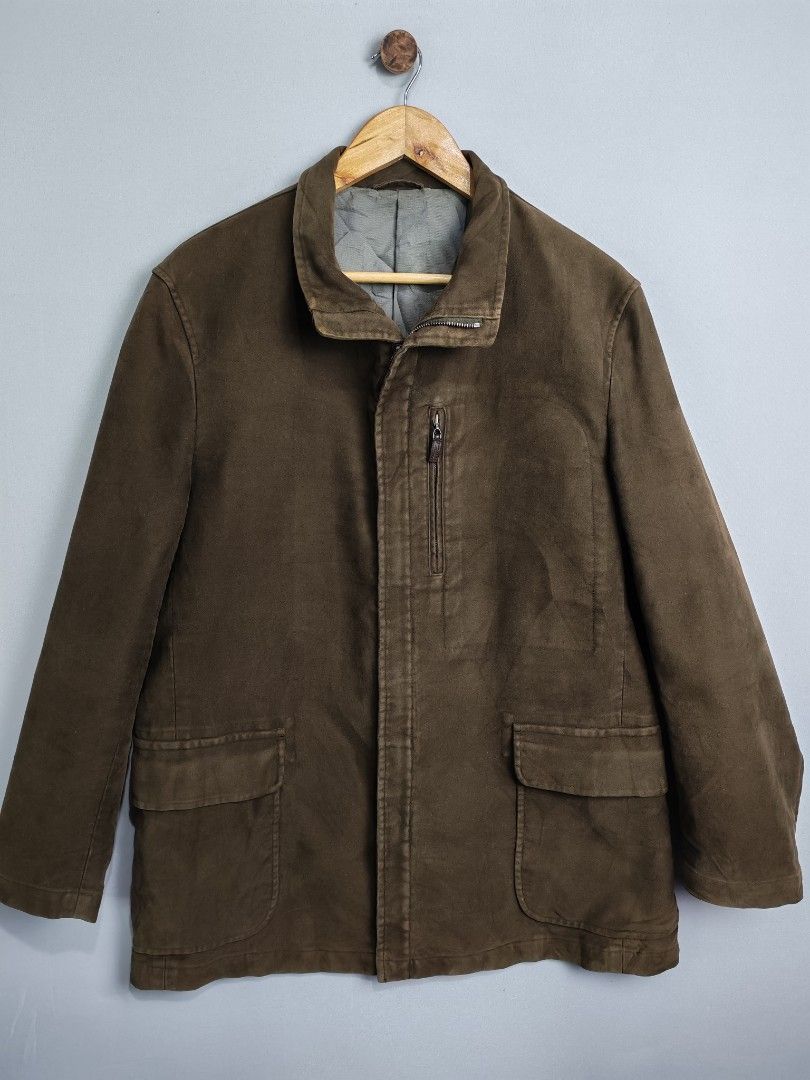 Burberry Suede Leather Jacket (Category: Luxury Apparel) located in Baguio. Submitted by luxuryph2600_eric (Listing ID 1466777708, Image 2). Description: Burberry Suede Leather 📌 Details⬇️⬇️⬇️ 📍Excellent Condition 📍Dimes 23*31 📍Color Rate 10/10 📍Size Large 💰 PRICE 2500 FREE SHIPING 📌Loc. Baguio City Shipping Via J&T Reminder : Items are Thrifted and carefully Selected from Thrift Stores/Box/Bales Photos are Provided for Self Authentication