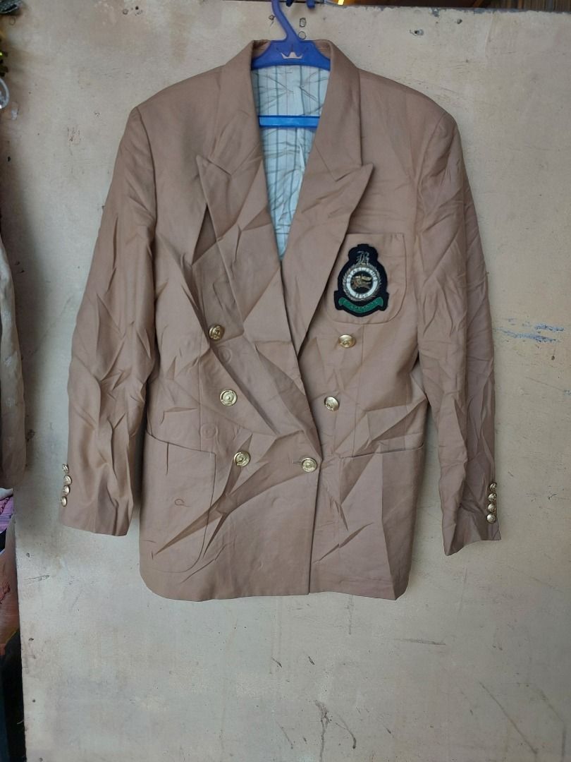Burberrys Double Breasted Camel Blazer Jacket with Crest Patch (Category: Coats, Jackets and Outerwear) located in Caloocan City. Submitted by shikiibun (Listing ID 1466831042, Image 1). Description: - Brand: Vintage Burberrys - Style: Double-breasted blazer in classic camel - Details: Ornate gold-tone buttons and embroidered crest patch on chest - Lining: Iconic Nova Check interior lining - Size: 9AT (Tag indicates) - Condition: Needs steaming o