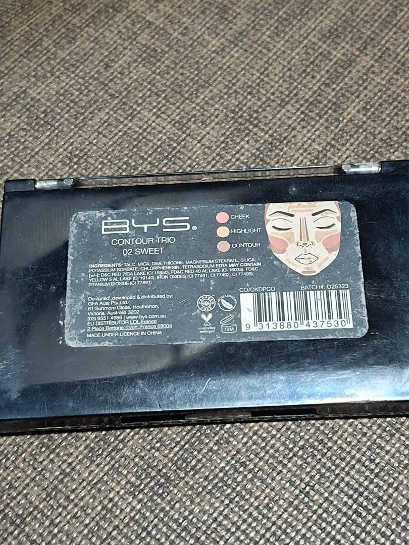 BYS Contour Trio 02 Sweet (Category: Makeup) located in Makati City. Submitted by paudeclutters (Listing ID 1466859591, Image 3). Description: - Brand: BYS Contour Trio - Shade: 02 Sweet - Case shows minor cosmetic scuffs from storage.