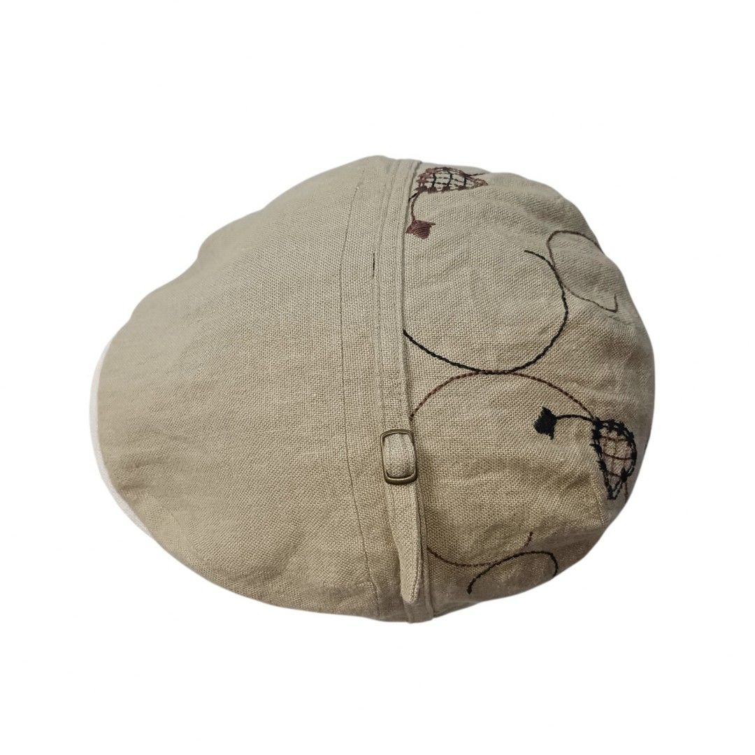 Ca4la Berret Hat (Category: Luxury Apparel) located in Davao. Submitted by jecks9 (Listing ID 1466833998, Image 3). Description: adult size fit M-L garterized like new condition 10/10 colorate see photos for details still presentable to wear MAKE OFFER 📌.