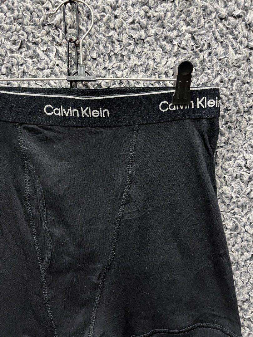 Calvin Klein Inner Short | Size M (Category: Shorts) located in General Trias. Submitted by z_rchustlin.4 (Listing ID 1466904349, Image 2). Description: Aithentic.