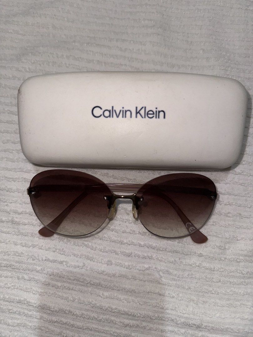 Calvin Klein Sunglasses (Category: Sunglasses & Eyewear) located in Naga. Submitted by sbcookieee (Listing ID 1466836017, Image 2). Description: .