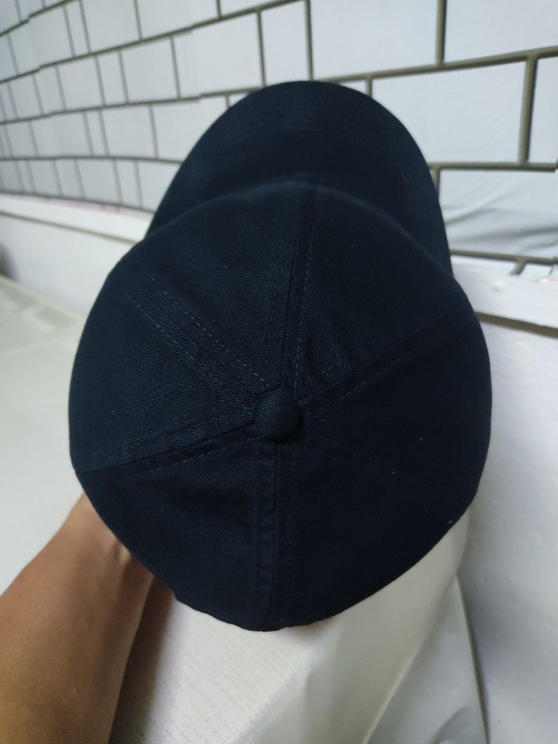Cap GAP (Category: Cap & Hats) located in Melaka Tengah. Submitted by ek_thriftstore90 (Listing ID 1466966501, Image 2). Description: (FAST PAYMENT ONLY) Original Select Item Bundle.. Topi sudah siap basuh,reshape.. Warna: Hitam.. Saiz: Dewasa..(free size) Kondisi: 9/10.. Tsg kena kerat.. Boleh rujuk pada gambar.. (HARGA TIDAK TERMASUK POS) Cas postage SM RM8/ S/S RM15 (Dalam kotak) Defod cas kotak RM2.. Berminat boleh wsap.. (No whatsp 017250584