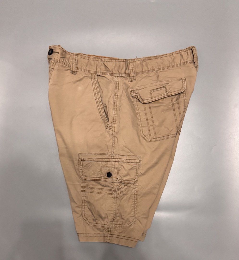 Cargo short (Category: Shorts) located in Manila. Submitted by outgood.ph (Listing ID 1466941148, Image 3). Description: .