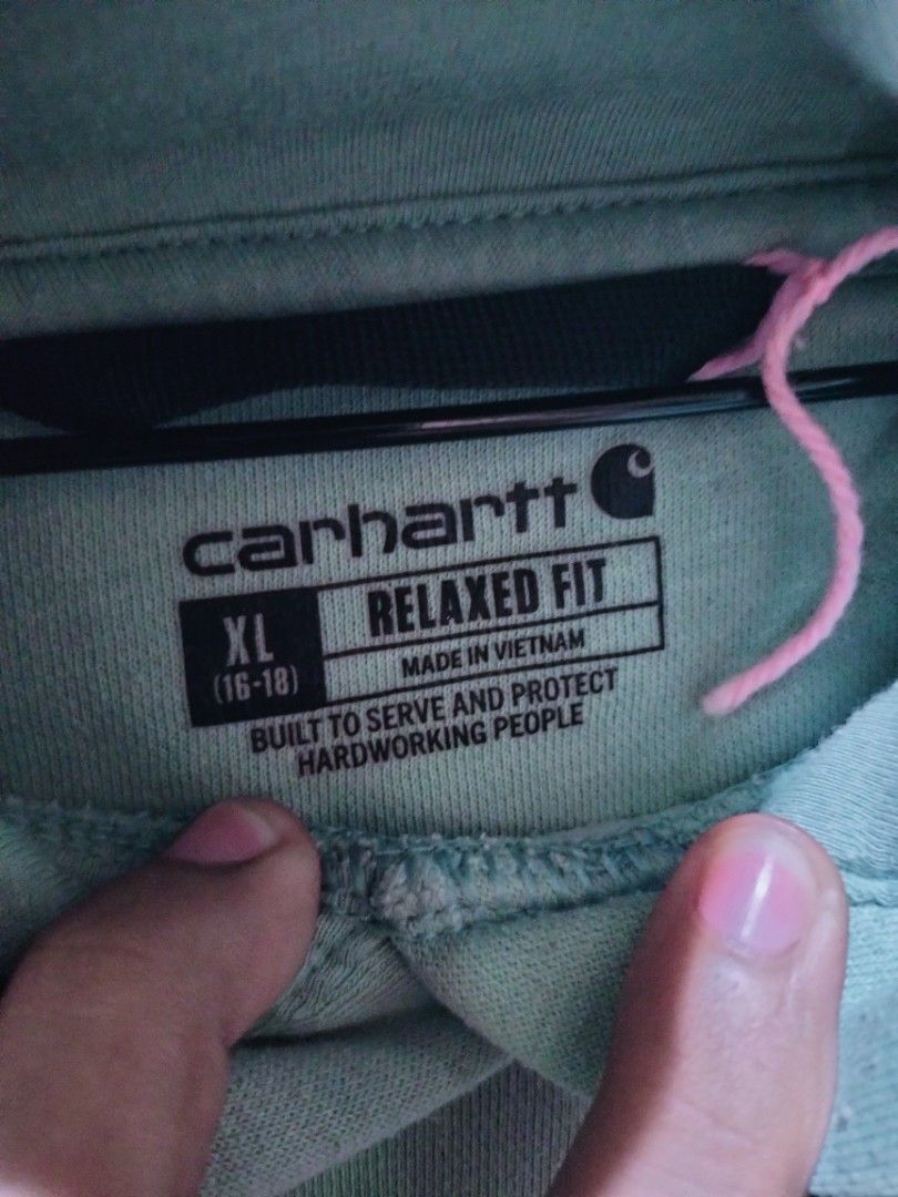 CARHARTT JACKET SCRIPT (Category: Coats, Jackets and Outerwear) located in San Joaquin. Submitted by myksss19 (Listing ID 1466826945, Image 3). Description: excellent condition no major flaws sign of usage only. overall condition 9.5/10.