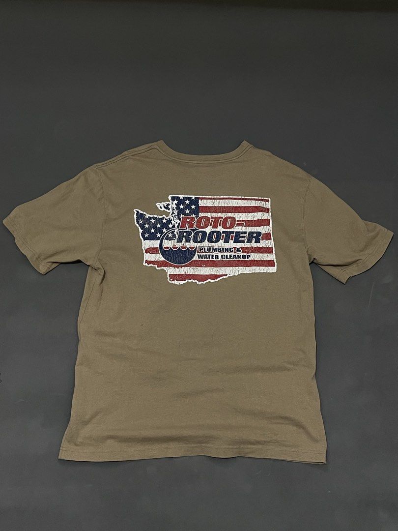 Carhartt Pocket Tee (Category: Formal Shirts) located in Caloocan City. Submitted by az.lootz (Listing ID 1466877821, Image 2). Description: .