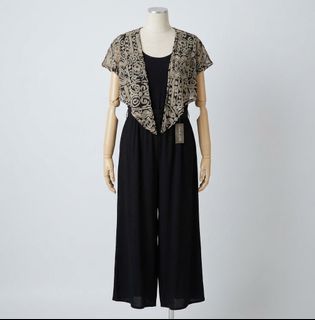 (Category: ) located in . Submitted by aithriftcloset (Listing ID 1466778027, Image 1). Description: .