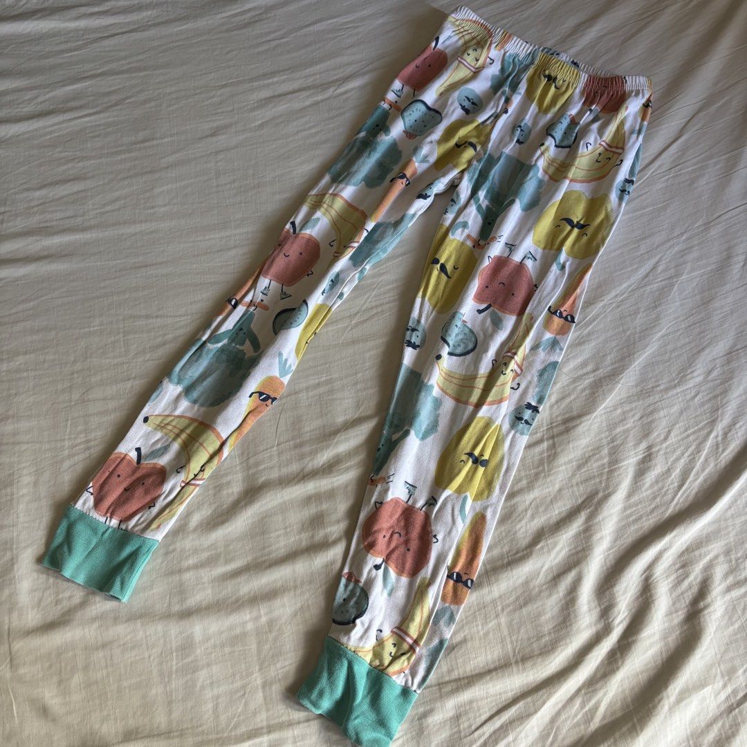 Carters Baby Printed Pajama Set (Category: Babies & Kids Fashion) located in Binan City. Submitted by myprelovedhaul (Listing ID 1466790298, Image 3). Description: - Top : 14 width | length 20 - bottom: 11 width | length 30 - no when worn photos! - last price posted! - please message only if sure buyer! - limited replies only. - Available unless mark as sold. - Ship via j&t or lalamove for same day. -Mode of payment: Gcash 📍Biñan Laguna .