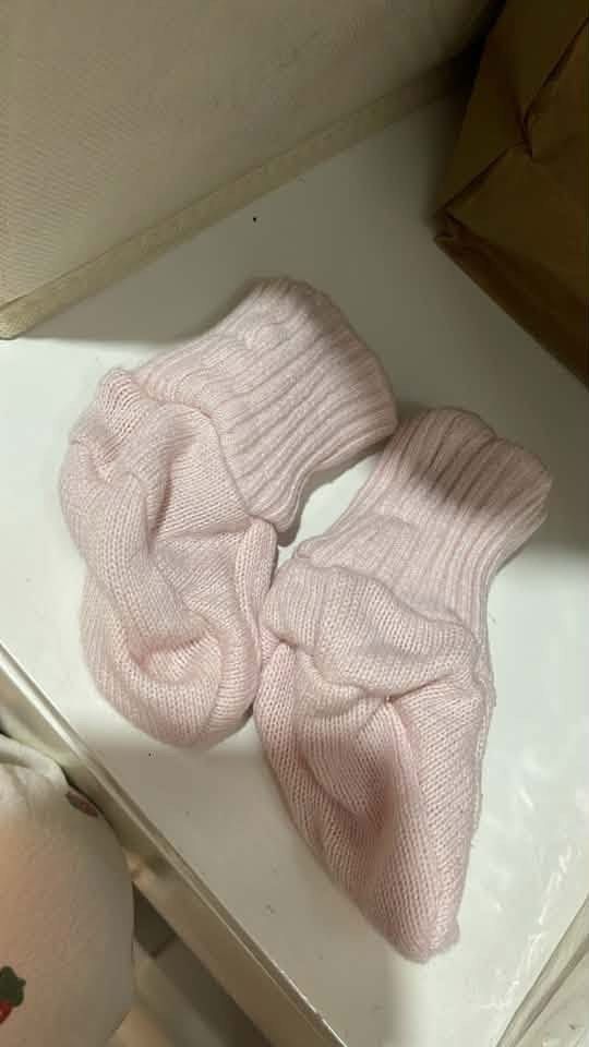 Carter’s s 0-3mos (Category: Babies & Kids Fashion) located in Antipolo. Submitted by chelsiesm (Listing ID 1466876648, Image 2). Description: Carter’s s 0-3mos Bought from canada Good condition.