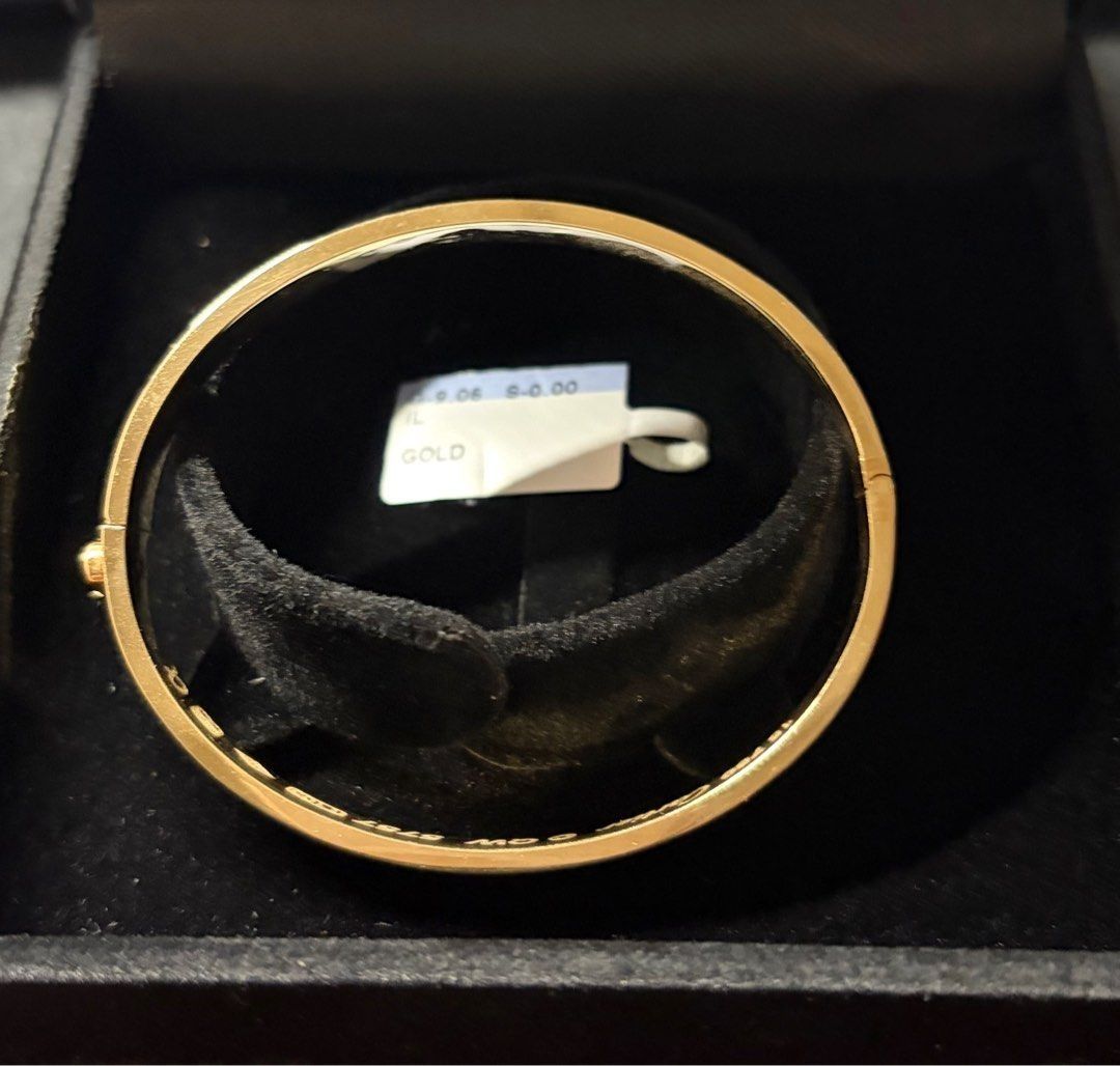 Cartier Love Bangle YG 18k Size 15 (Category: Body Jewelry) located in Quezon City. Submitted by beckyshop2024 (Listing ID 1466930170, Image 1). Description: - Used twice - 9.06g - From Qatar.