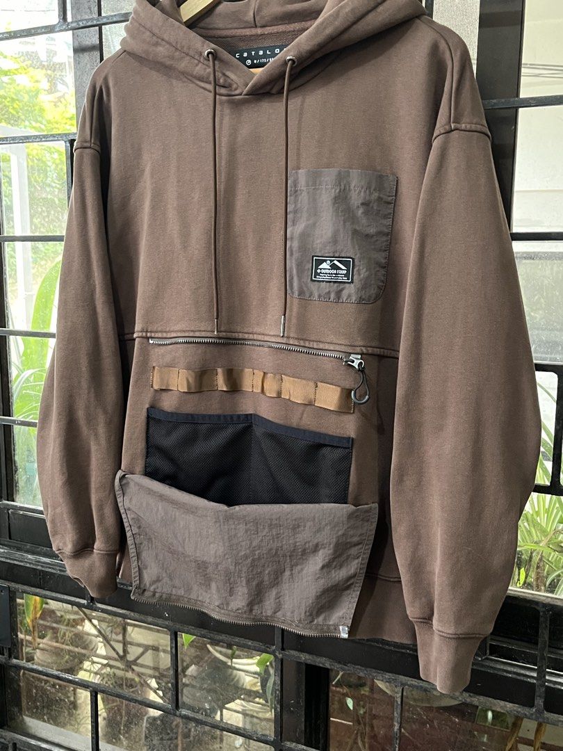 Catalog Hoodie (Category: Hoodies) located in Baguio. Submitted by whatthestore (Listing ID 1466811130, Image 3). Description: 22x26.