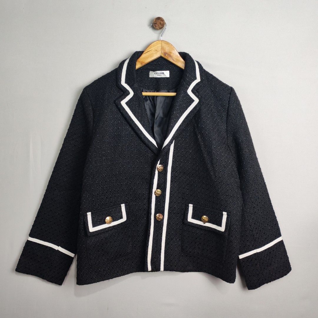 Celine Paris Tweed Blazer Jacket (Category: Luxury Apparel) located in Baguio. Submitted by luxuryph2600_eric (Listing ID 1466778505, Image 1). Description: Celine Tweed Blazer Jacket 📌 Details⬇️⬇️⬇️ 📍Excellent Condition 📍Dimes 23*26 📍Color Rate 10/10 📍Size Large 💰 PRICE 2500 FREE SHIPING 📌Loc. Baguio City Shipping Via J&T Reminder : Items are Thrifted and carefully Selected from Thrift Stores/Box/Bales Photos are Provided for Self Authent