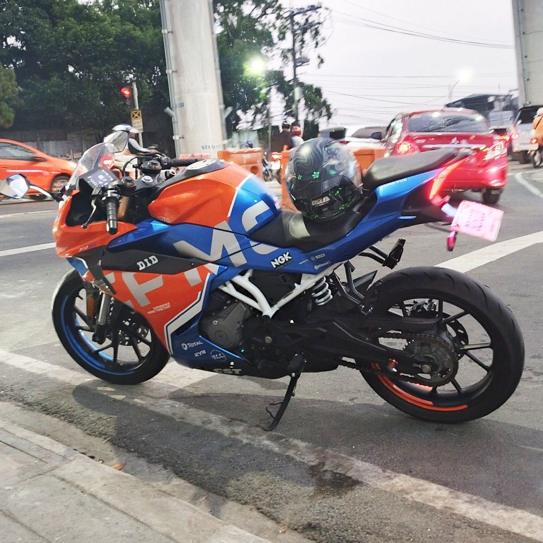 CFMoto 300SR Sportbike (Category: Motorbikes for Sale) located in Manila. Submitted by livedeer.608b16 (Listing ID 1466815521, Image 1). Description: RFS: Hospital Bill 🏍️ FOR SALE: CFMOTO 300SR – SLIPPER CLUTCH 📌 2022 Model 📌 Acquired: March 2023 📌 Mileage: 6,800 KM ONLY 📌 Slipper Clutch 📌 Blue & Orange Blaze 📌 Complete papers / ORCR 📌 All stock 📌 Tail tidy, side winglet & signal light upgrade 📌 Low mileage and well-maintained Selling 