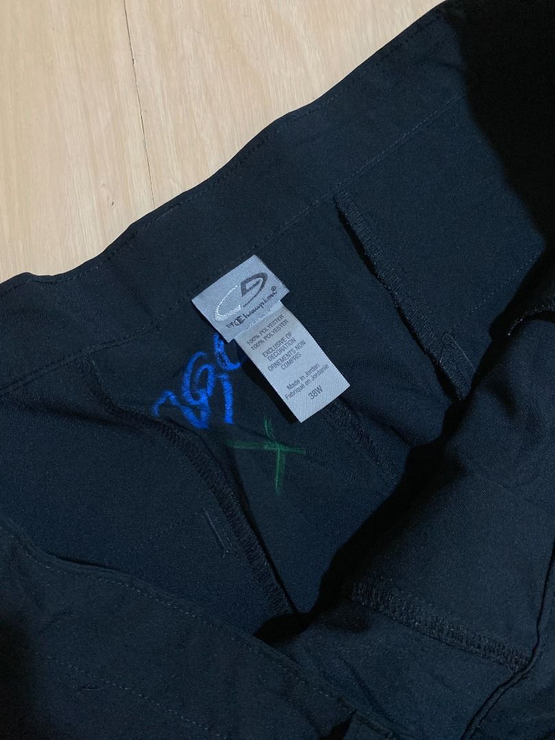 Champion Nylon Performance Shorts (Category: Shorts) located in Cadiz. Submitted by thespotcdz (Listing ID 1466820176, Image 2). Description: Size 38 on tag Length 21" Good as new .