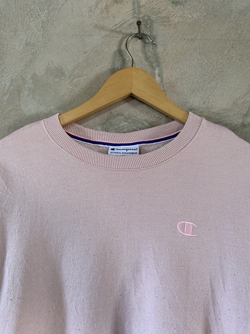 Champion sweater (Category: Coats, Jackets and Outerwear) located in Famy. Submitted by stuffxsogood. (Listing ID 1466855244, Image 2). Description: Champion sweater for her Medium 22x24 Removable lints.
