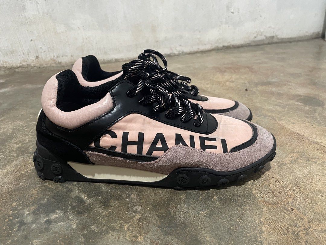 Chanel pink sneakers (Category: Sneakers & Footwear) located in Davao. Submitted by mj_designervintagecurator (Listing ID 1466806168, Image 2). Description: 📌In good condition 📌28 cm- 11 inches.