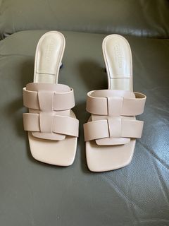 （分類：）位於 。 由 tamvivien 提交（商品編號 1466791093，圖片 1）。簡介： 。