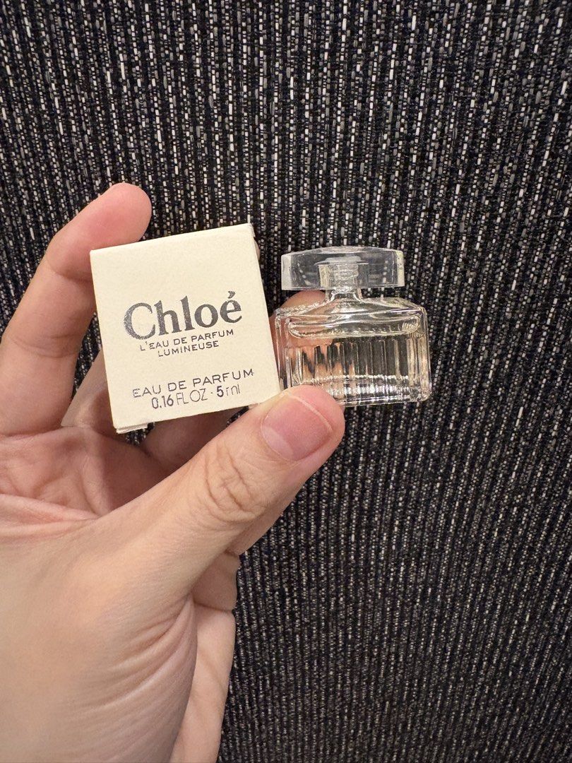 Chloé L'Eau de Parfum Lumineuse 5ml (Category: Fragrance & Deodorants) located in Pasig City. Submitted by fashionforward16 (Listing ID 1466923724, Image 2). Description: - Authentic Chloé L'Eau de Parfum Lumineuse miniature - Size: 5ml bottle, comes with original box - Fragrance notes: Vanilla, white floral, amber, rose, powdery, floral, and sweet accords - Perfect trial size or convenient for travel - 100% authentic and brand new.