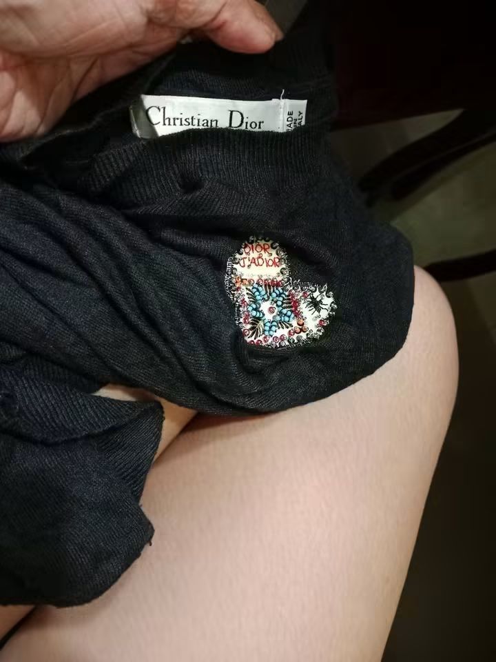 Christian Dior Beaded Minimalist (Category: Blouses) located in Angeles City. Submitted by mjshoppingretail (Listing ID 1466923020, Image 2). Description: deyur Cashmere like new size meduim.